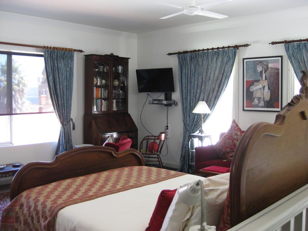 Three Chimneys Bed And Breakfast Boutique Guest House Albany Room photo