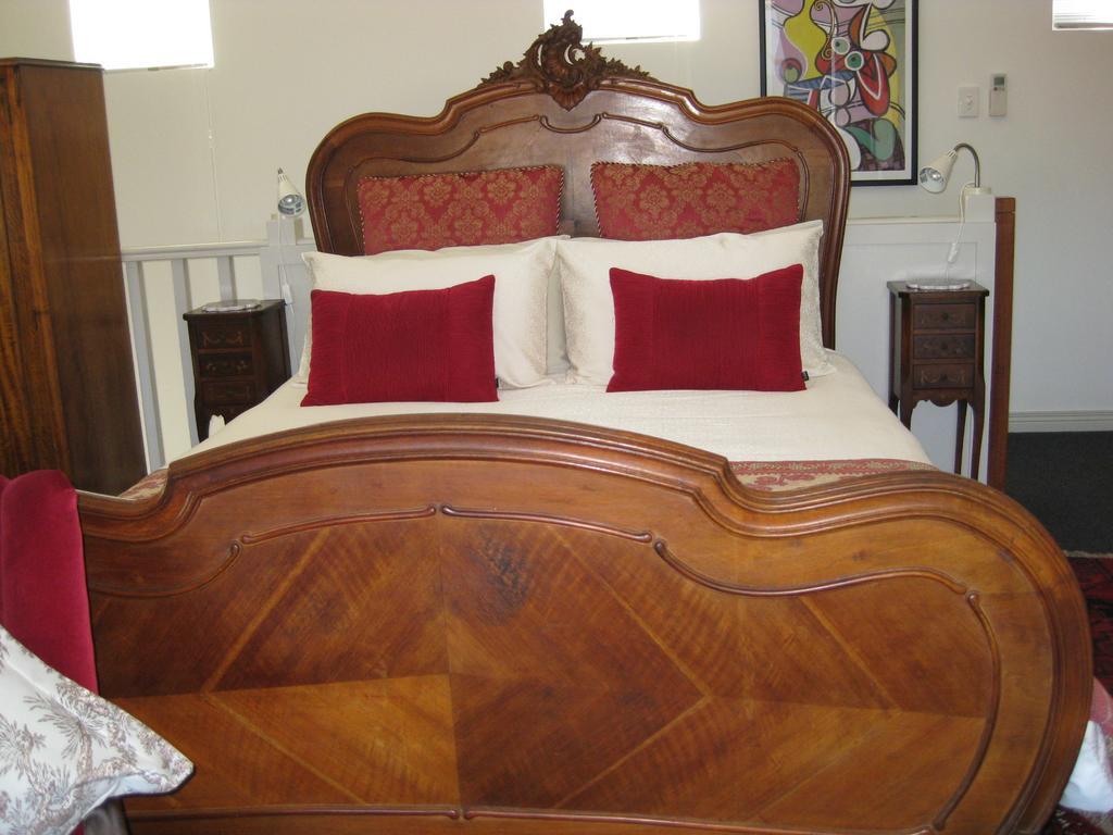 Three Chimneys Bed And Breakfast Boutique Guest House Albany Room photo